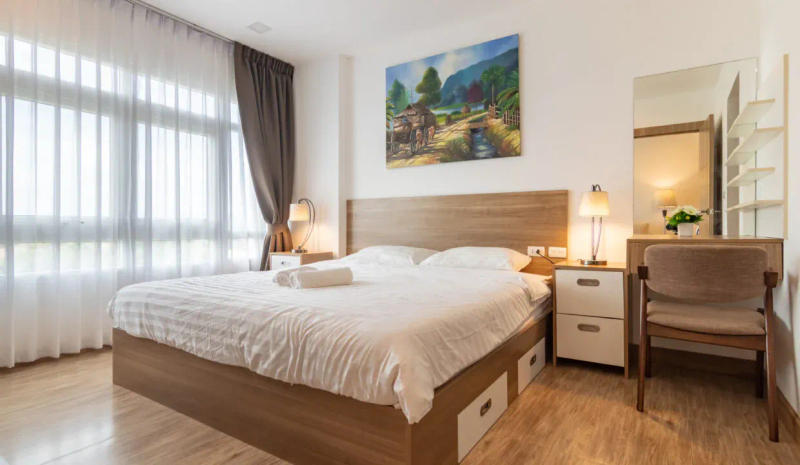 Modern Condo in Nai Harn - Image 2