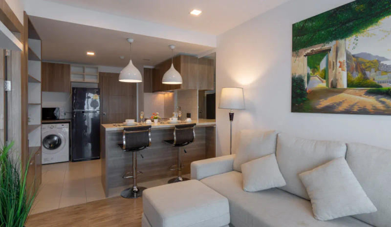 Modern Condo in Nai Harn - Image 6