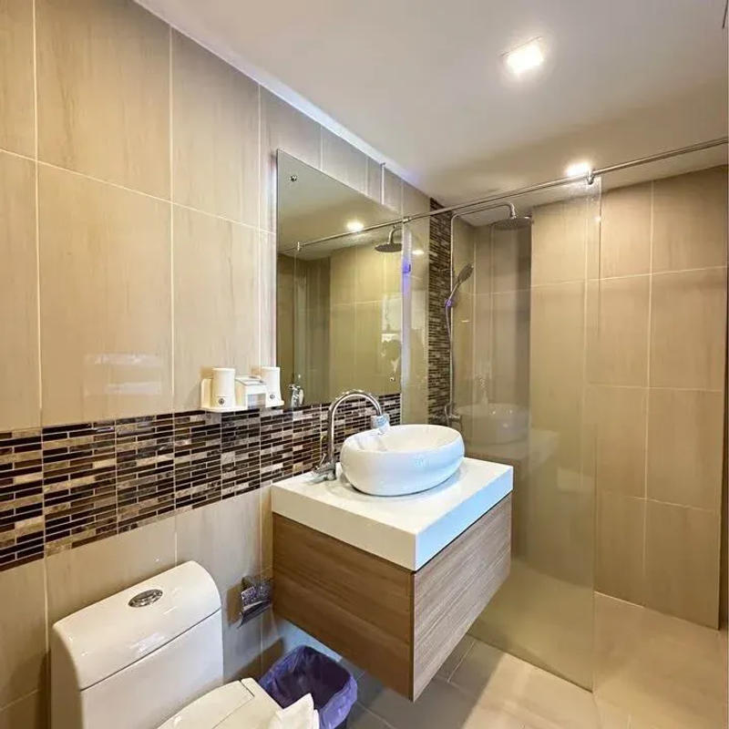 Modern Condo | Walk to Nai Harn Beach - Image 5