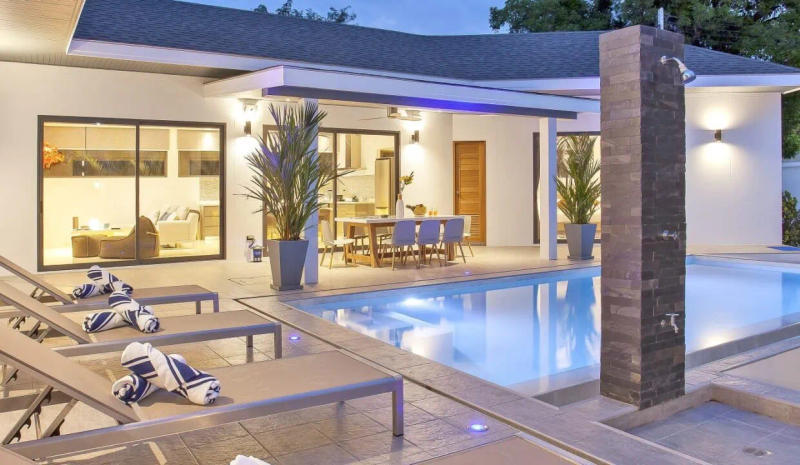 Modern Tropical Luxury Meets Unbeatable Convenience - Image 6