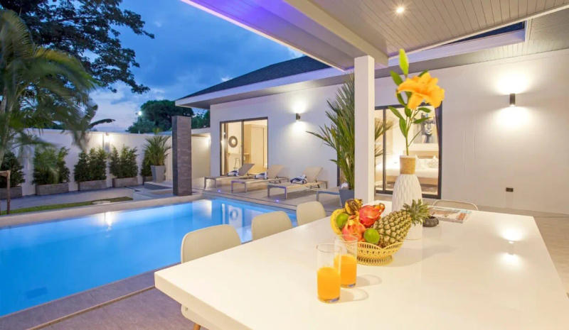 Modern Tropical Luxury Meets Unbeatable Convenience - Image 7