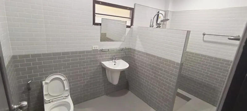 Naiharn Villa with Private Pool in Rawai, Phuket - Image 10