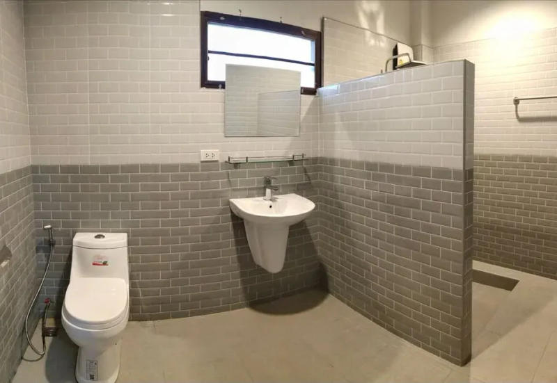 Naiharn Villa with Private Pool in Rawai, Phuket - Image 6