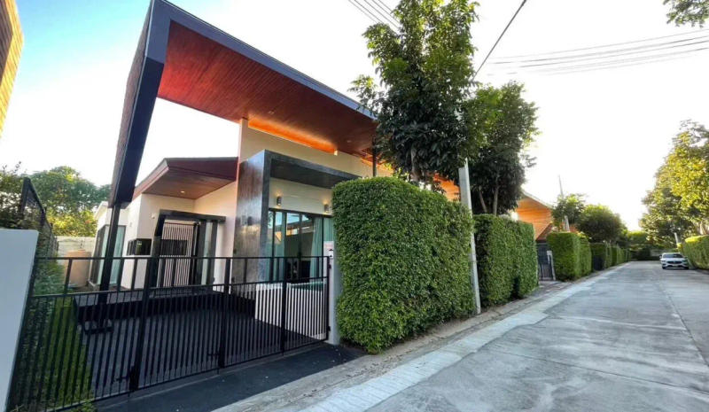 Palai Pool Villa - Image 2