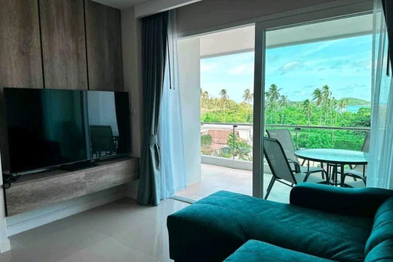 Sea view apartment - Image 2