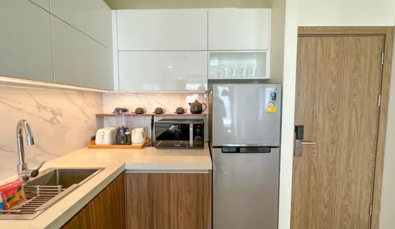 Sea view Apartment Rawai Beach - Image 10