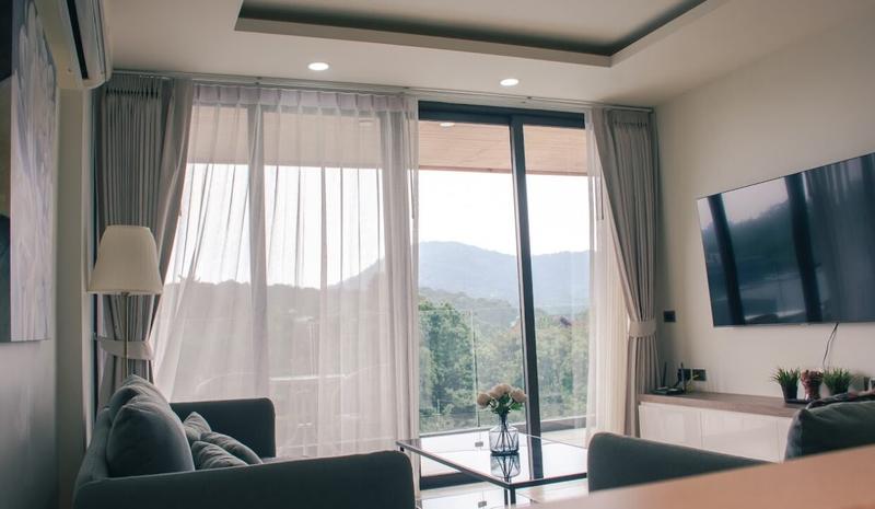 Sunset view top floor condo - Image 9