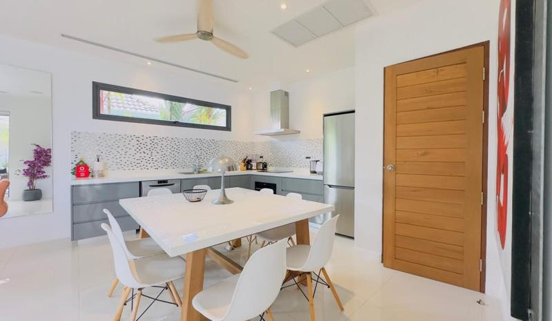 TREE VILLA RAWAI ??? Luxury Modern Pool Villa - Image 9