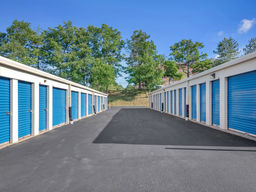 Prime Storage - Newington