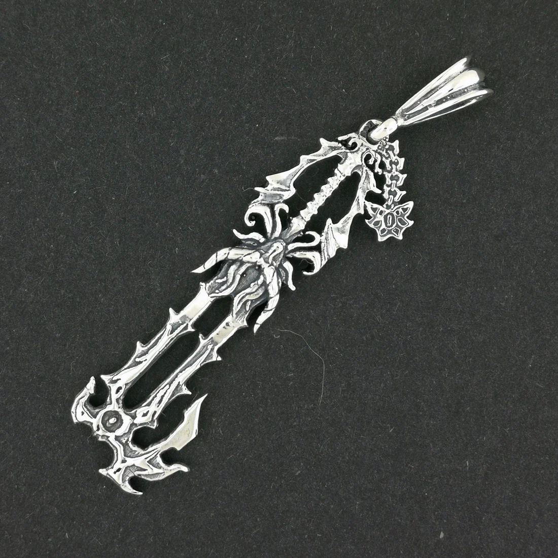 Small Keyblade 14 Best Kingdom Hearts Keyblade Necklaces & Pendants