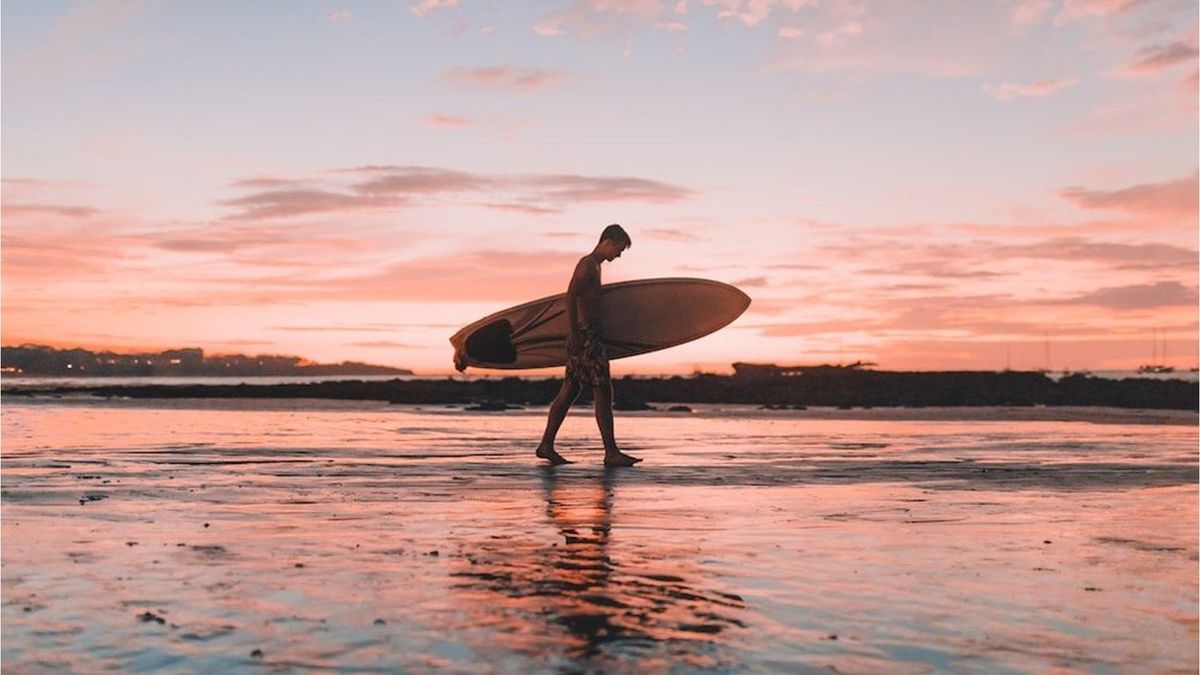 Las Mejores Playas para Aprender a Surfear en Costa Rica