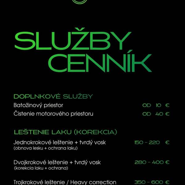 Hĺbkovo vyčistený interiér vozidla