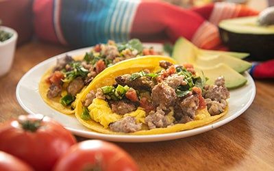 Tacos De Salchicha Y Huevo Para El Desayuno | Farmer John