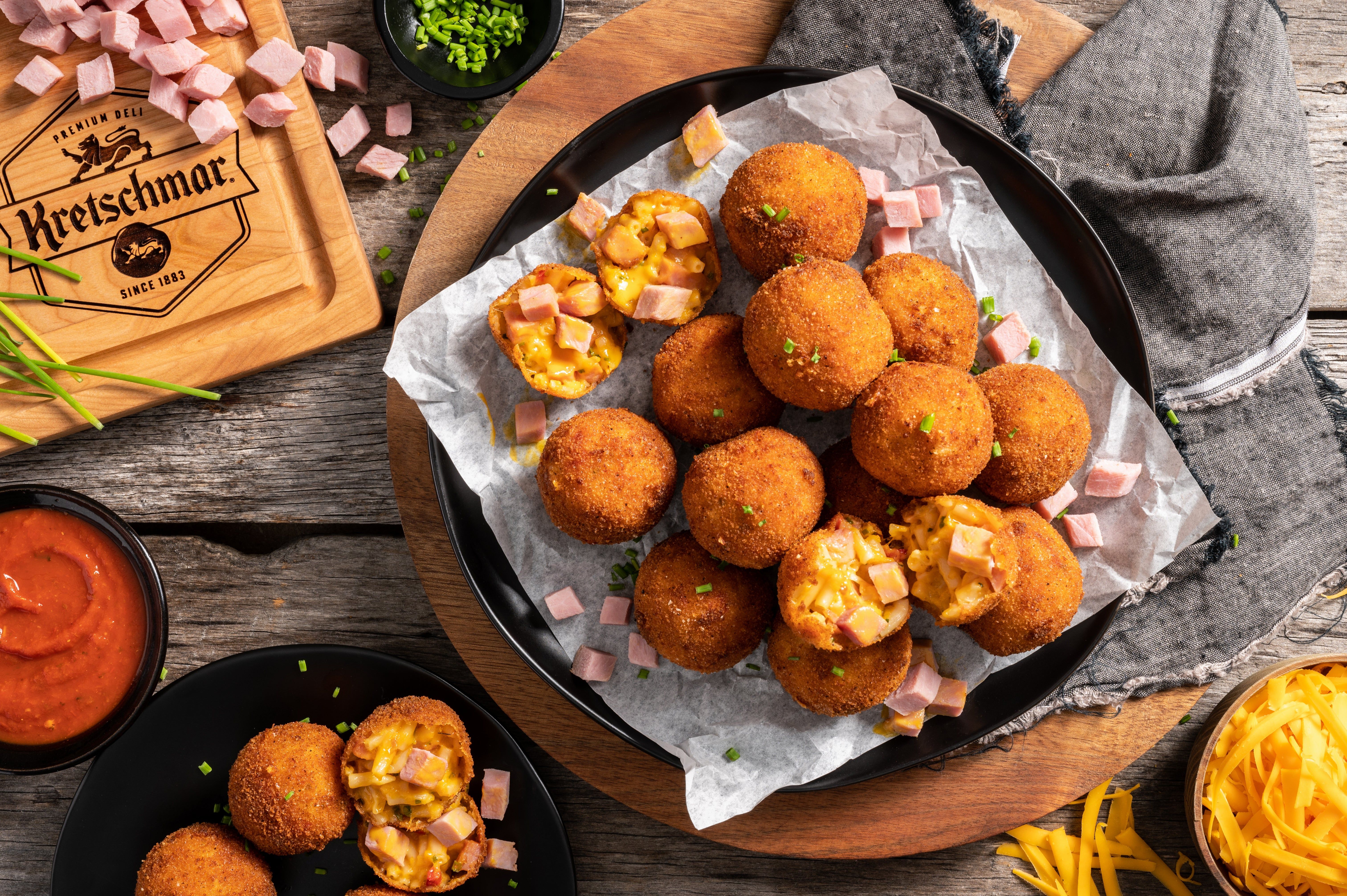 Fried Mac and Cheese Balls 