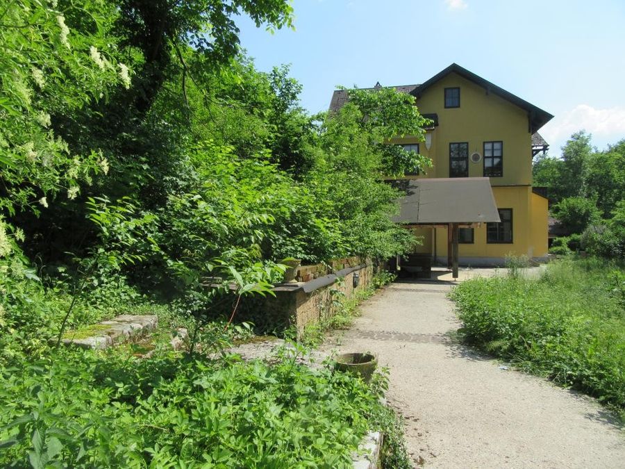 Haus kaufen in Niederösterreich Baden Sattelbach 2417/8951 2 Ansicht (2)