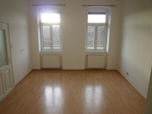  privat vermieten mit Makler in    Laa/Thaya