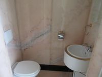 12 WC
