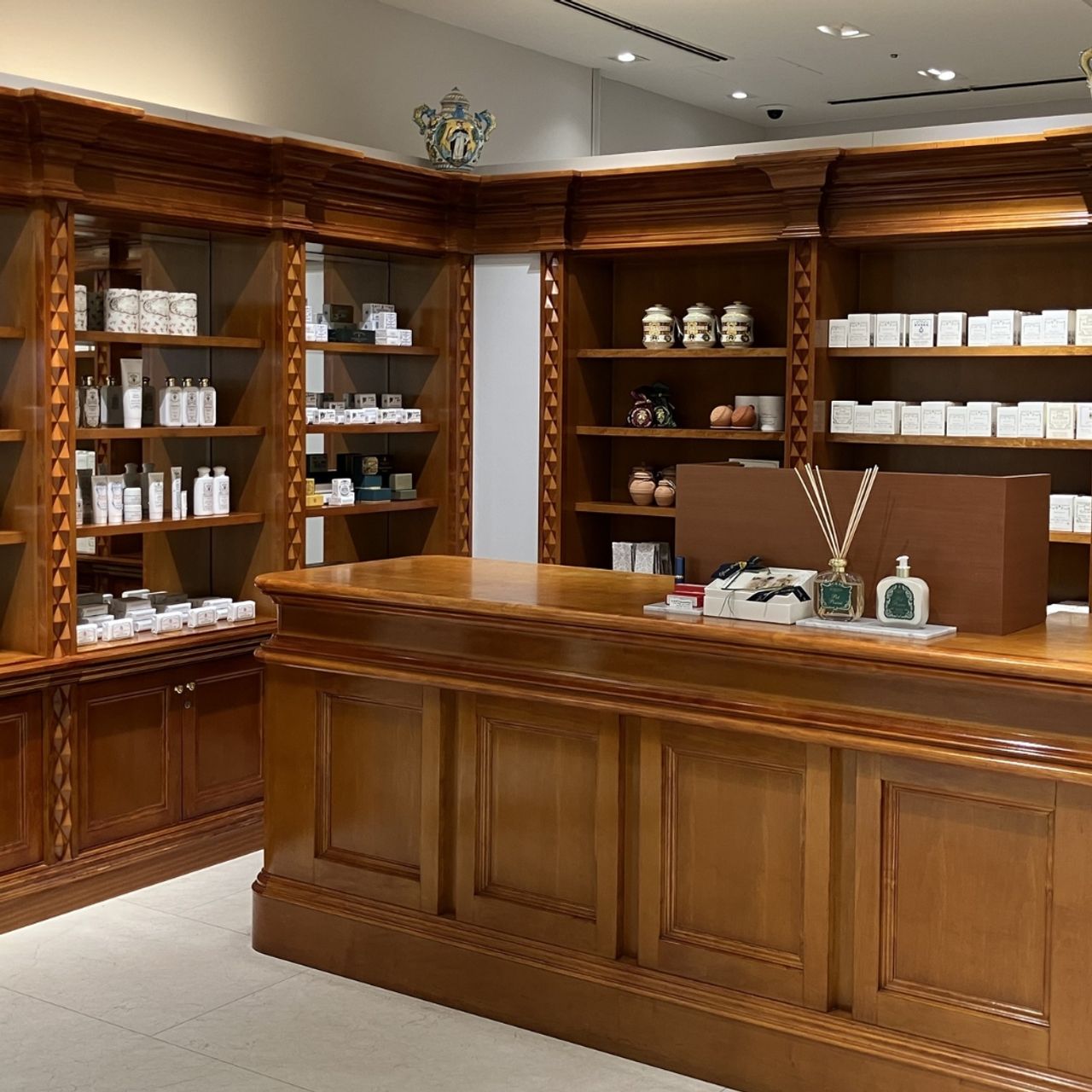 Officina Profumo-Farmaceutica di Santa Maria Novella - Sapporo Mitsukoshi