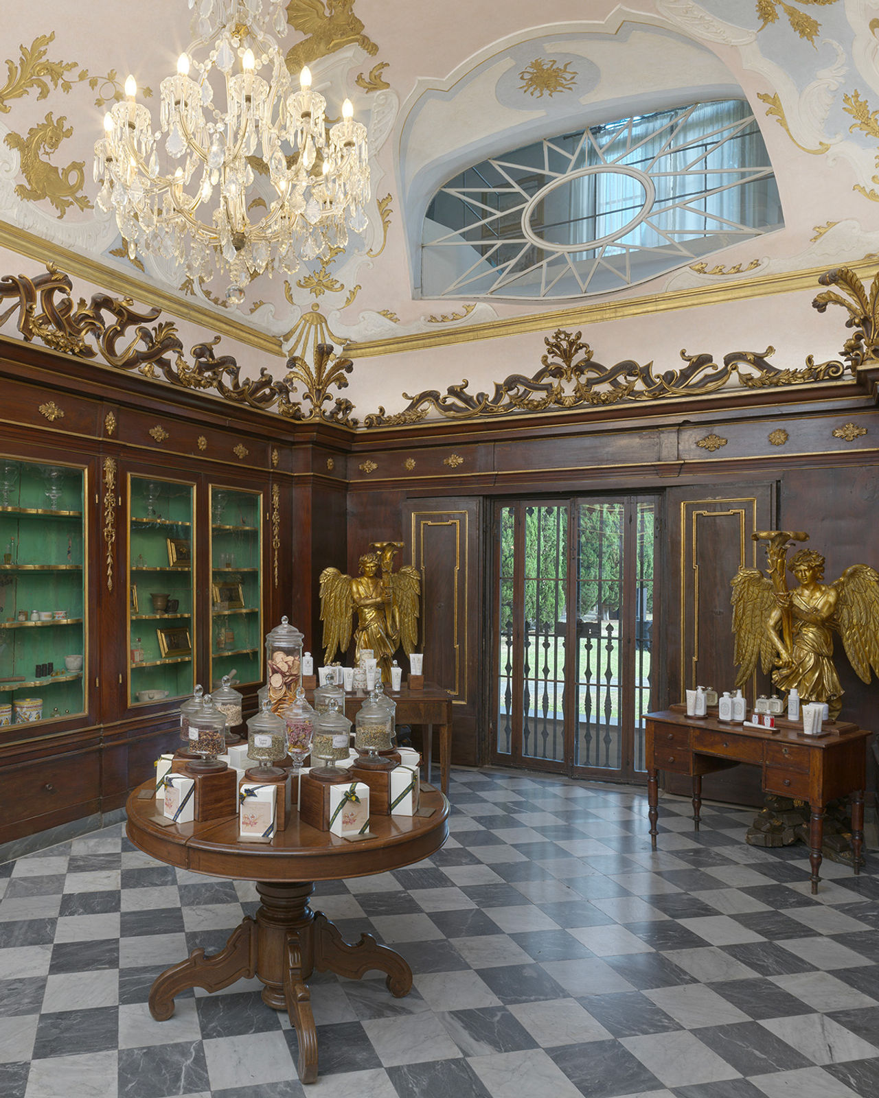 Officina Profumo-Farmaceutica di Santa Maria Novella - Via della Scala
