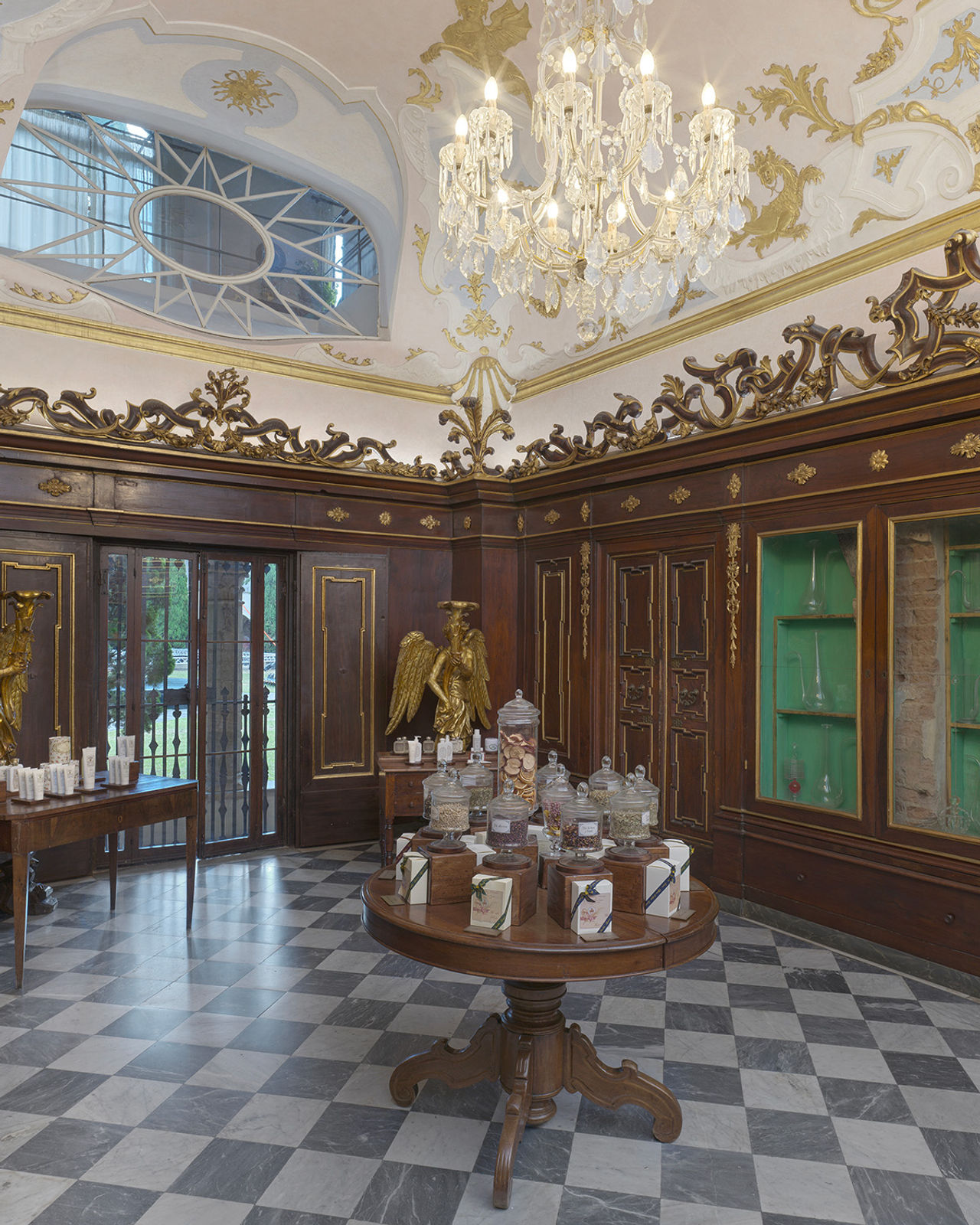Officina Profumo-Farmaceutica di Santa Maria Novella - Via della Scala