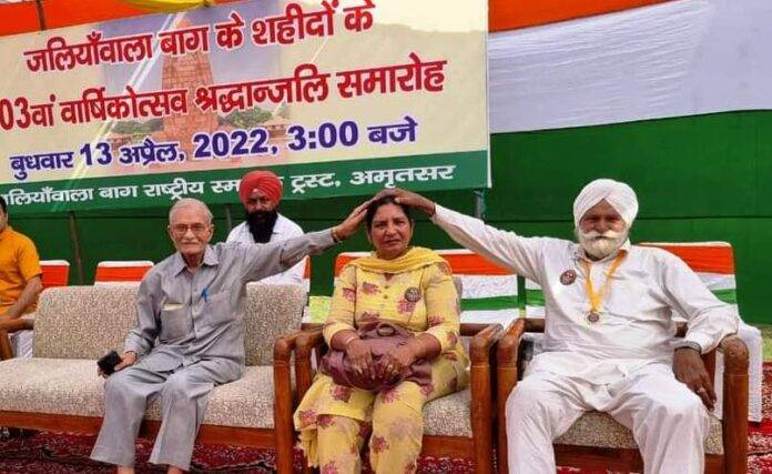 BEHAN-JASMEET-KAUR-WITH-EX.-MINISTER-BADEV-CHAWLA-FILE-IMAGE-SNE