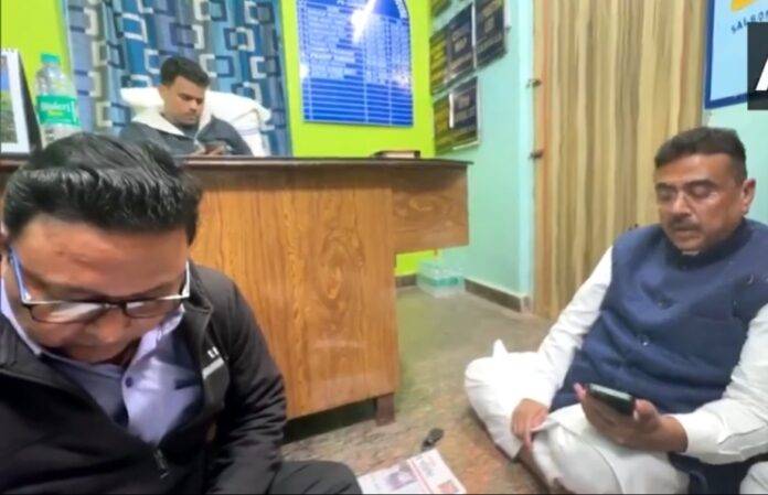 BJP-ADHIKARI-PROTEST-AGAINST-POLICE