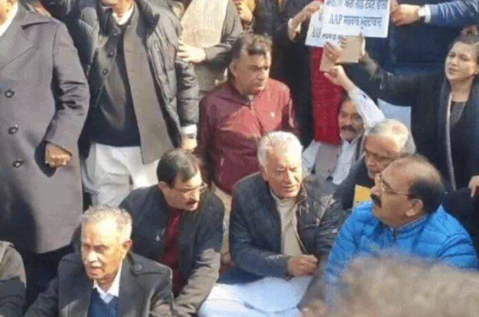 BJP-PROTEST-AGAINST-CM-HOUSE1