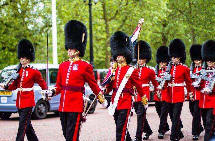 BRITAIN-ROYAL-GUARD-SNE