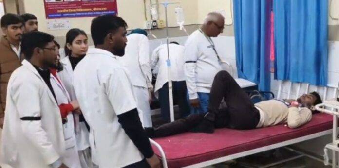 CANDIDATE'S-AT-HOSPITAL.ABHOR