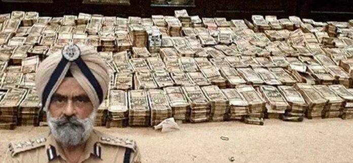 DIG-BHULLAR-WITH-BRIBE-MONEY-FILE-IMAGE
