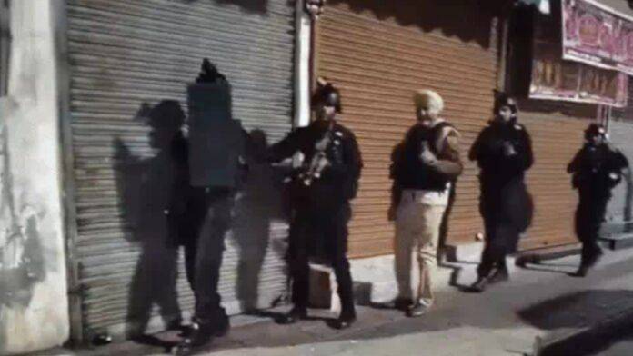DURING-MOCKDRILL-NSG-COMMANDDO-POLICE-AT-DURGIYANA-MANDIR