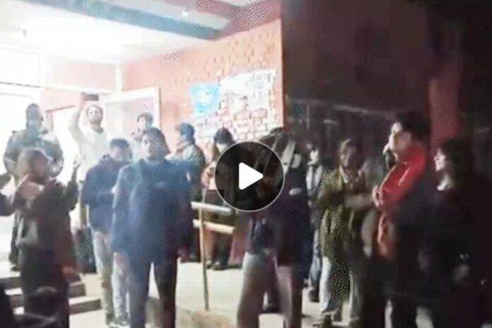 JNU-COMPLEX-SLOGAN-AGAINST-PM-HOME-MINISTER