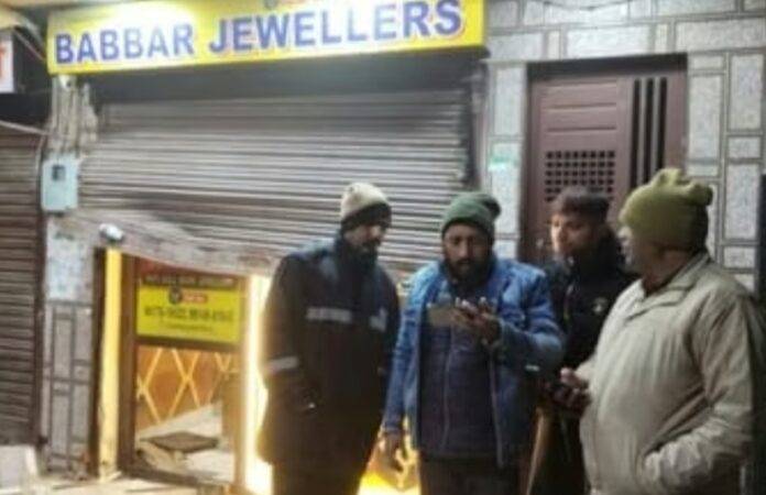 LOOT-AT-JEWELLER'S-AT-JALANDHAR
