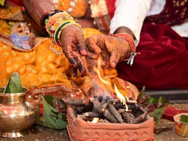 MARRIAGE-FIGHT-IMAGE
