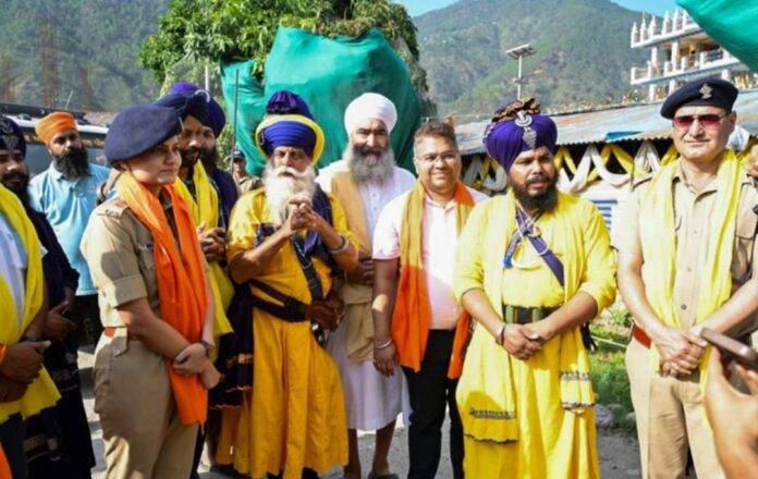 NIHANG-SINGH-JATHA-MEET-UTTRAKHAND-CM-DGP-MEETING