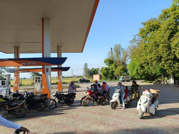 PETROL-PUMP-PANIC-CONDITION