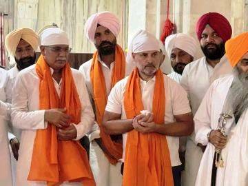 RAHUL-GANDHI-REWARDED-GURUDWARA-COMMITTEE-SNE