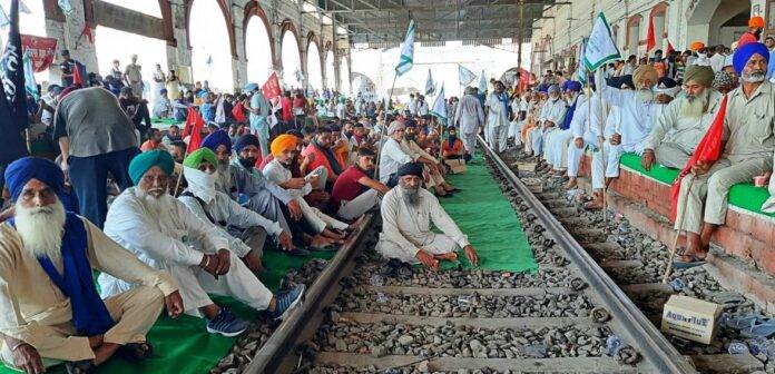 RAIL JAAM BY FARMERS 10.3.24......2