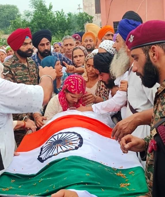 SANIK MARTYR BY SNE NEWS IMAGE (ROOP-NAGAR)