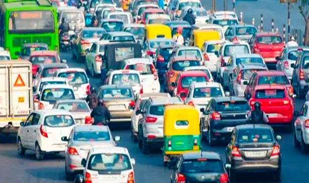 TRAFFIC JAM AT ASR 1.3.25