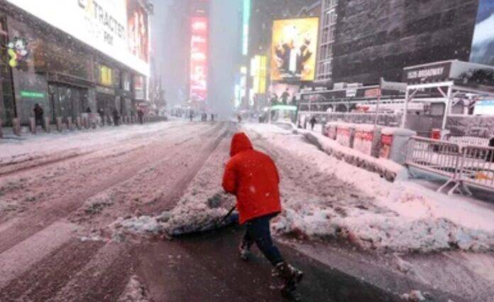 US-SNOWFALL-FRESH-IMAGE