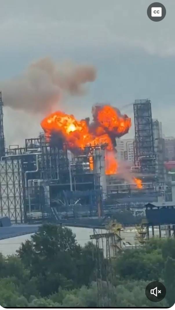 ukraine-attacked-ag-against-russian-refinery-2