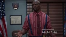 Brooklyn 99 - Nemszázas körzet 5. Évad 12. Epizód online sorozat