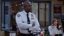 Brooklyn 99 - Nemszázas körzet 2. Évad 10. Epizód online sorozat