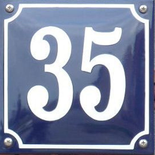 Huisnummer gebold met kader (wit/zwart)