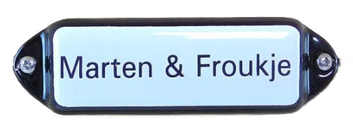 Emaille naamplaatje model "OOR"