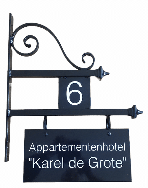 Uithangborden Zwart met huisnummer vak | Diverse lettertypes | Twee kanten Tekst |