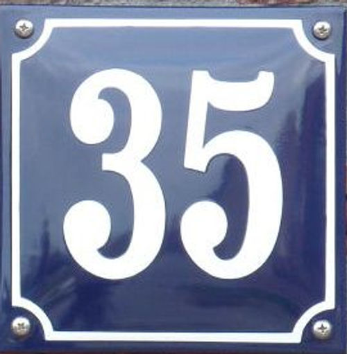 Geëmailleerd huisnummerbord met kader