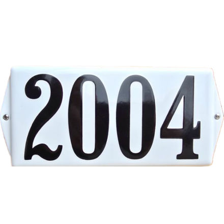 Huisnummer geëmailleerd Oor model