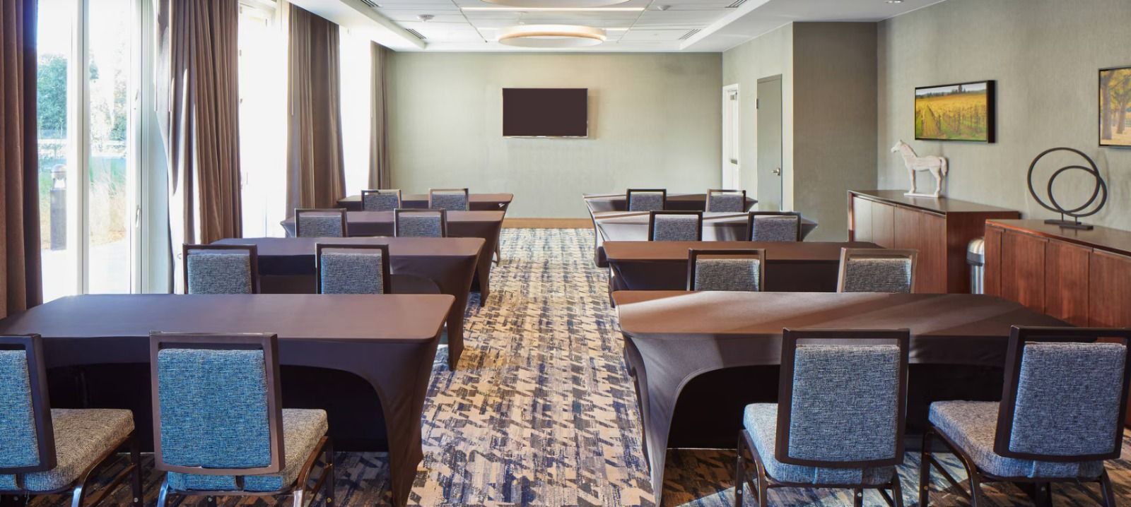 Hotel Trio - Foss Creek Conference Room